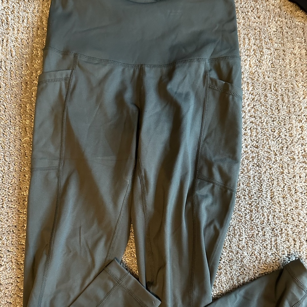 High waisted workout leggings
